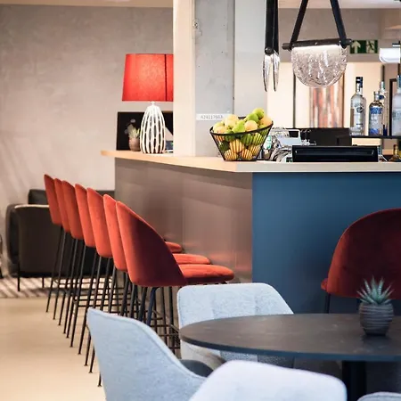 The Amberlyn Hotel 4*