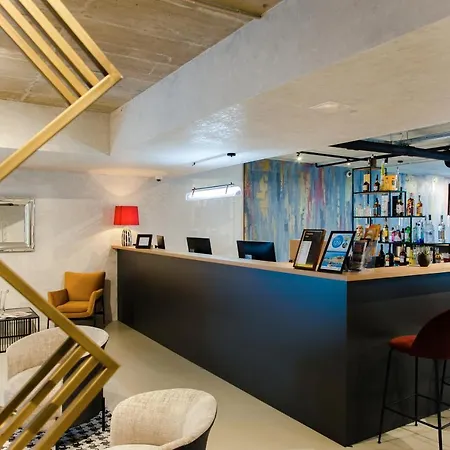The Amberlyn Hotel