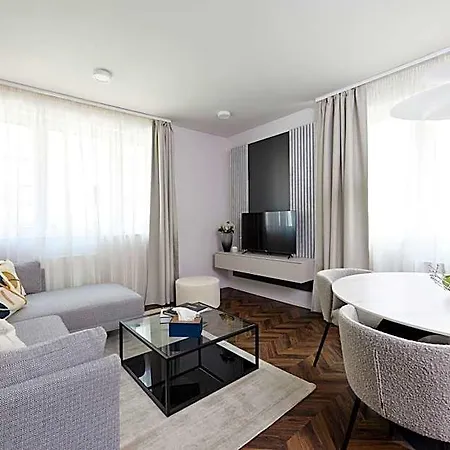 The Amberlyn 4*