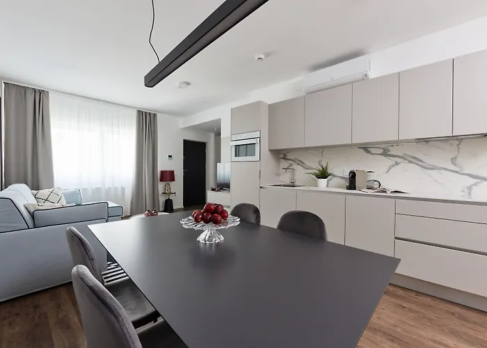 The Amberlyn Hotel 4*